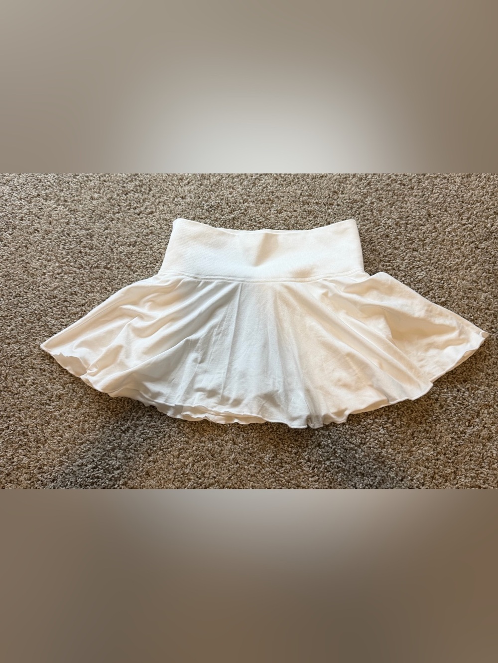 Oqq Women’s White Athletic Tennis Skort Skirt Built-In Shorts Size Large